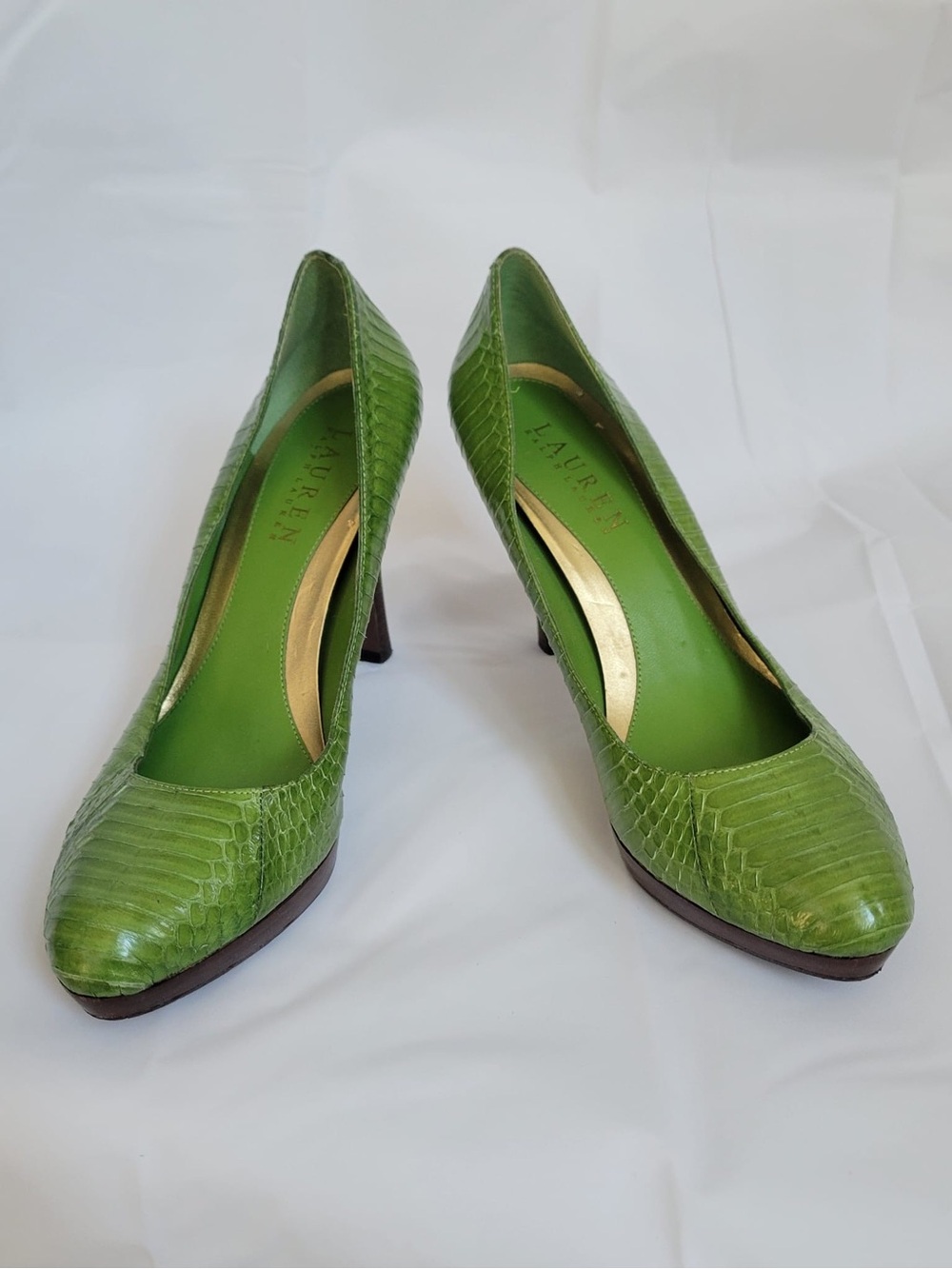 Lauren Ralph Lauren Green Textured Leather Pumps size 6m $60